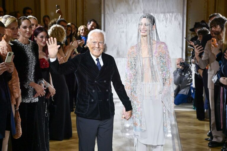 Armani Prive - Runway - Spring/Summer 2025 Paris Haute Couture Fashion Week