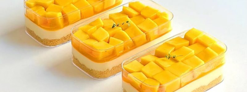 Bánh xoài thủ công tại Honey Bakery